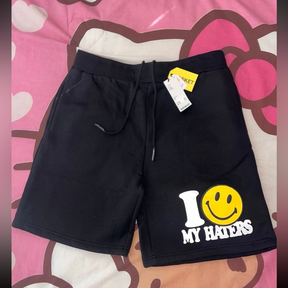 market smiley shorts